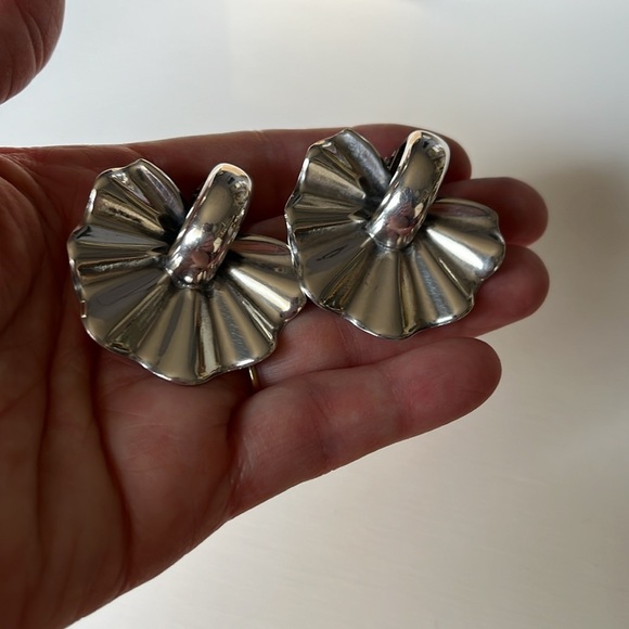 Vintage Monet Sterling Fur Clips 1940s Art Deco  Silver Brooch Pin Jewelry - Picture 8 of 11